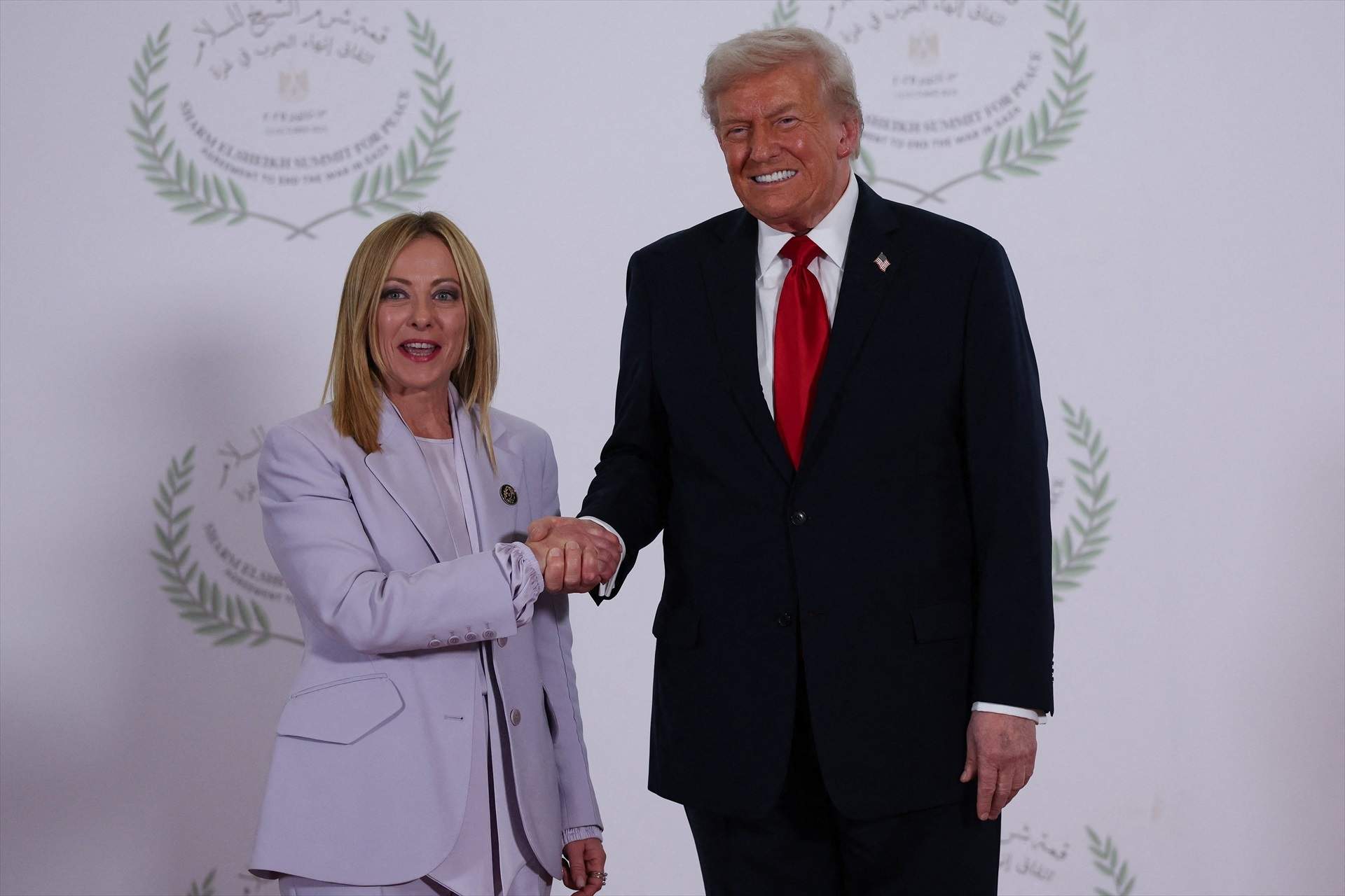 Trump tira floretes a Meloni i es burla del 'MeToo': "Correré aquest risc..."