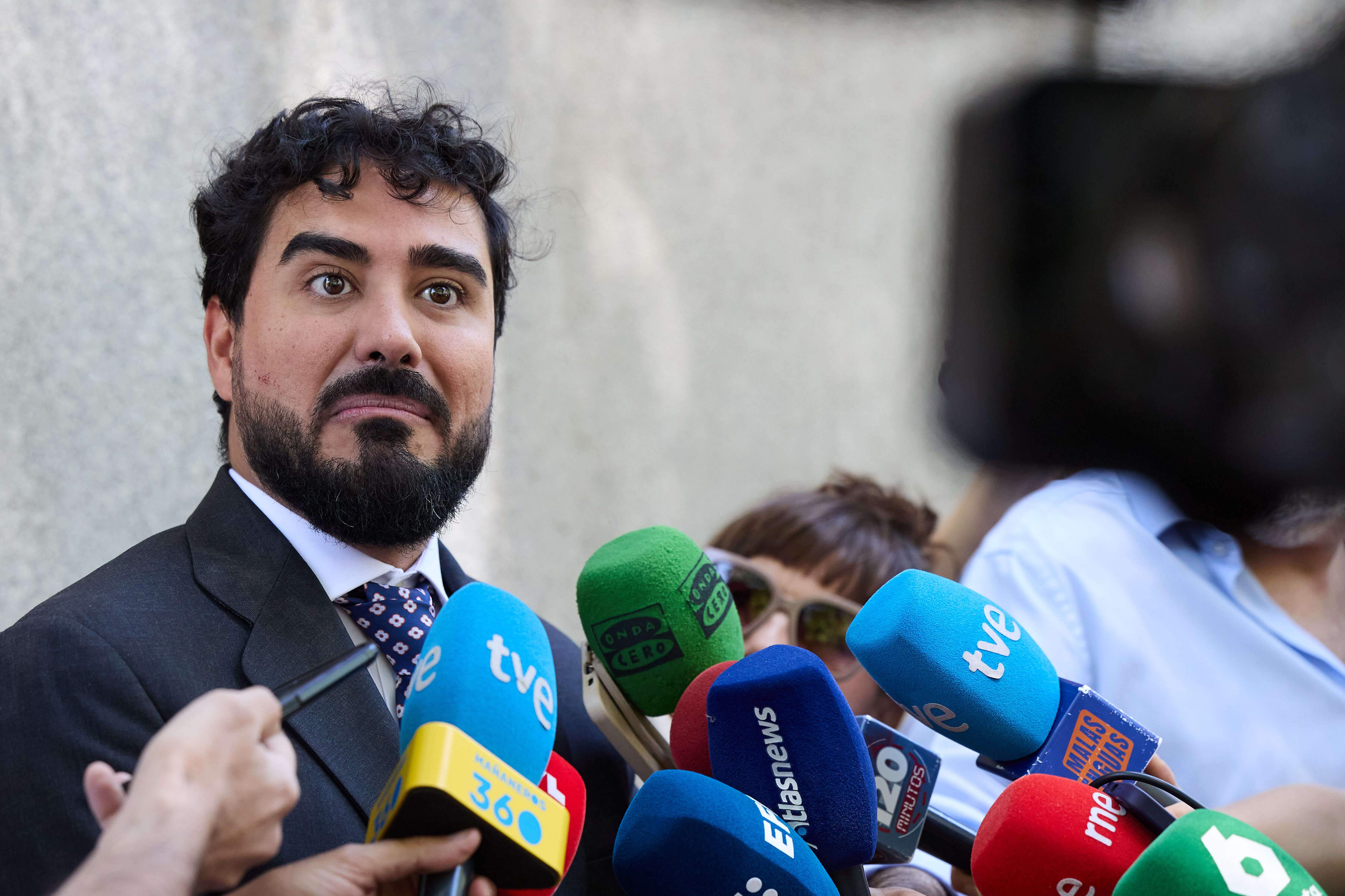 El Suprem demana aixecar la immunitat d’Alvise per investigar-lo per finançament il·legal i frau electoral