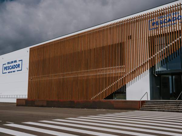 El grupo Perelada estrena nuevas instalaciones para la Bodega del Pescador, en el Empordà El grupo Perelada estrena nuevas instalaciones para la Bodega del Pescador, en el Empordà