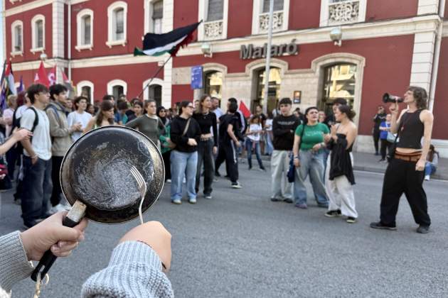 Manifestación en Mataró por la huelga general en apoyo a Palestina ACN Manifestación en Mataró por la huelga general en apoyo a Palestina ACN