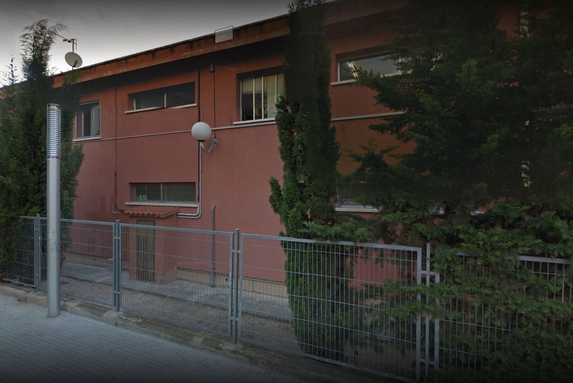 Suspenden las clases en una escuela de Tarragona por un desprendimiento en la fachada
