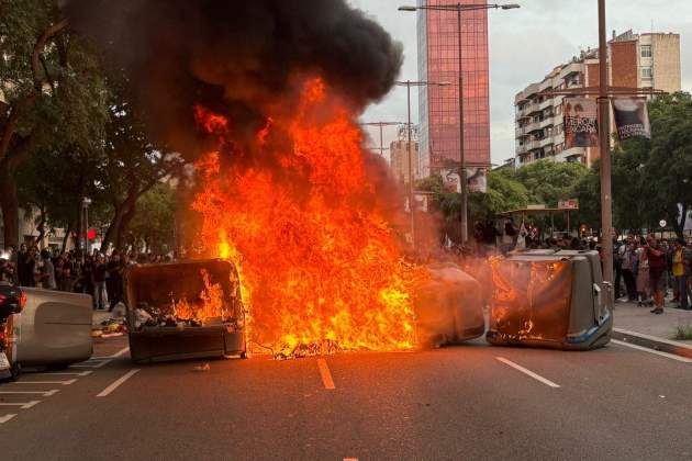 WhatsApp Image 2025 10 15 at 18.41.53 (1) WhatsApp Image 2025 10 15 at 18.41.53 (1)