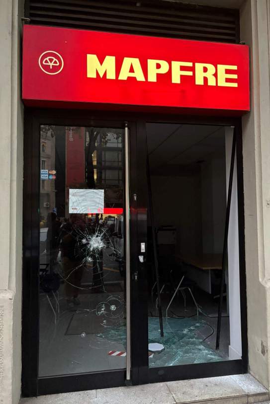 WhatsApp Image 2025 10 15 at 19.17.28 (1) WhatsApp Image 2025 10 15 at 19.17.28 (1)