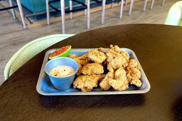 Pollastre fregit del restaurant Sisi Foto Emma Porta Pollo frito del restaurante Sisi Foto Emma Porta