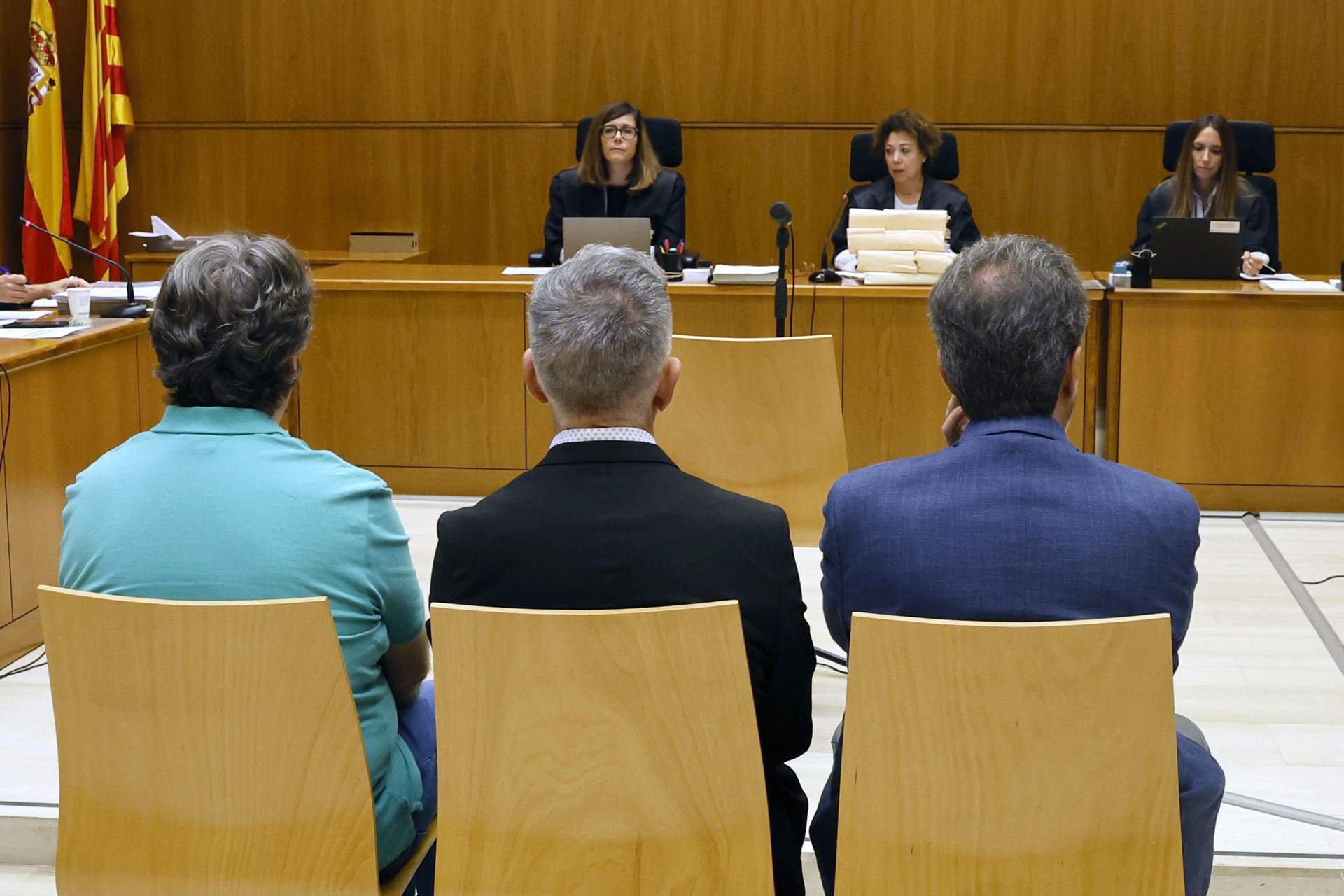 Els tuiters jutjats pel cas de l'escola de Canet afirmen que només criticaven la imposició del castellà