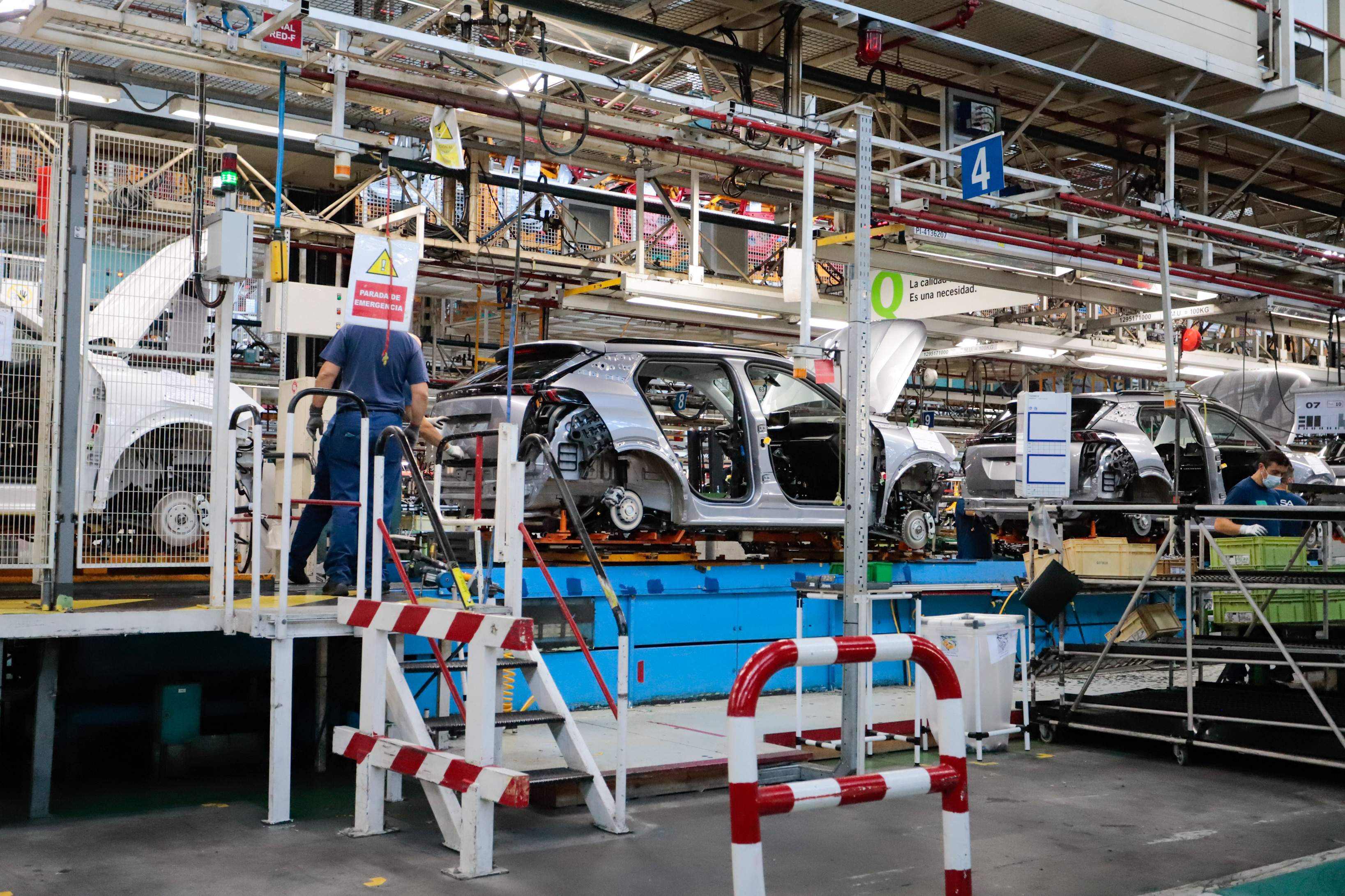 Alex Tenso, portacoches: “Mi primer sueldo fueron 2.800 euros y he llegado a ganar hasta 3.700”