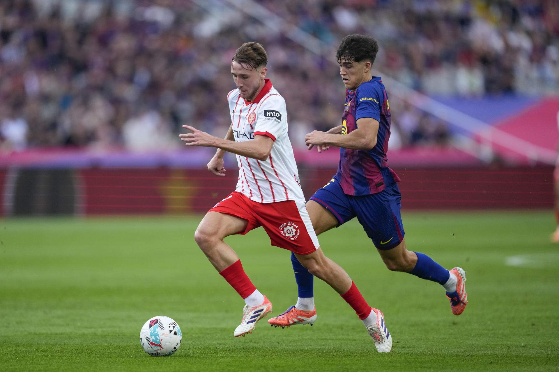 Pau Cubarsí i Eric García pateixen; si contra el Real Madrid juga igual, el Barça ho passarà molt mal