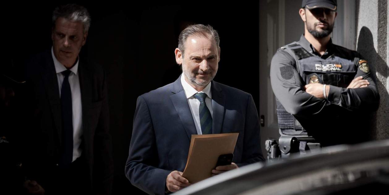 El Supremo cita a Ábalos y Koldo para revisar si los envía a prisión