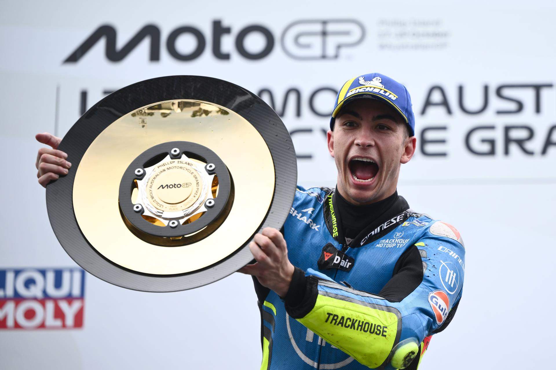 Raúl Fernández conquereix Austràlia contra tot pronòstic i Àlex Márquez encamina el subcampionat