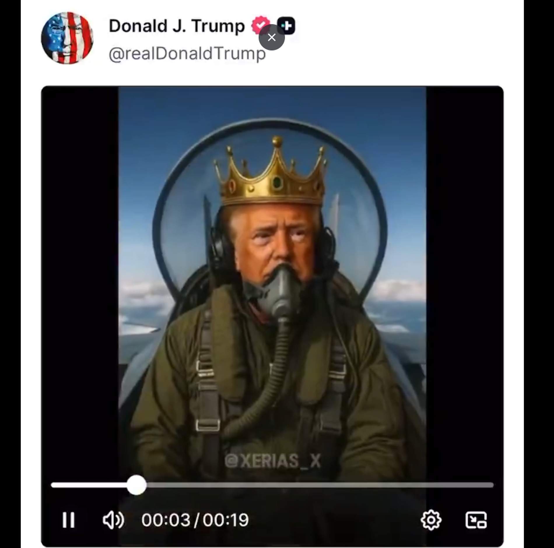El vídeo del ‘King Trump’ contra les protestes: amb corona i pilotant un caça que bombardeja excrements