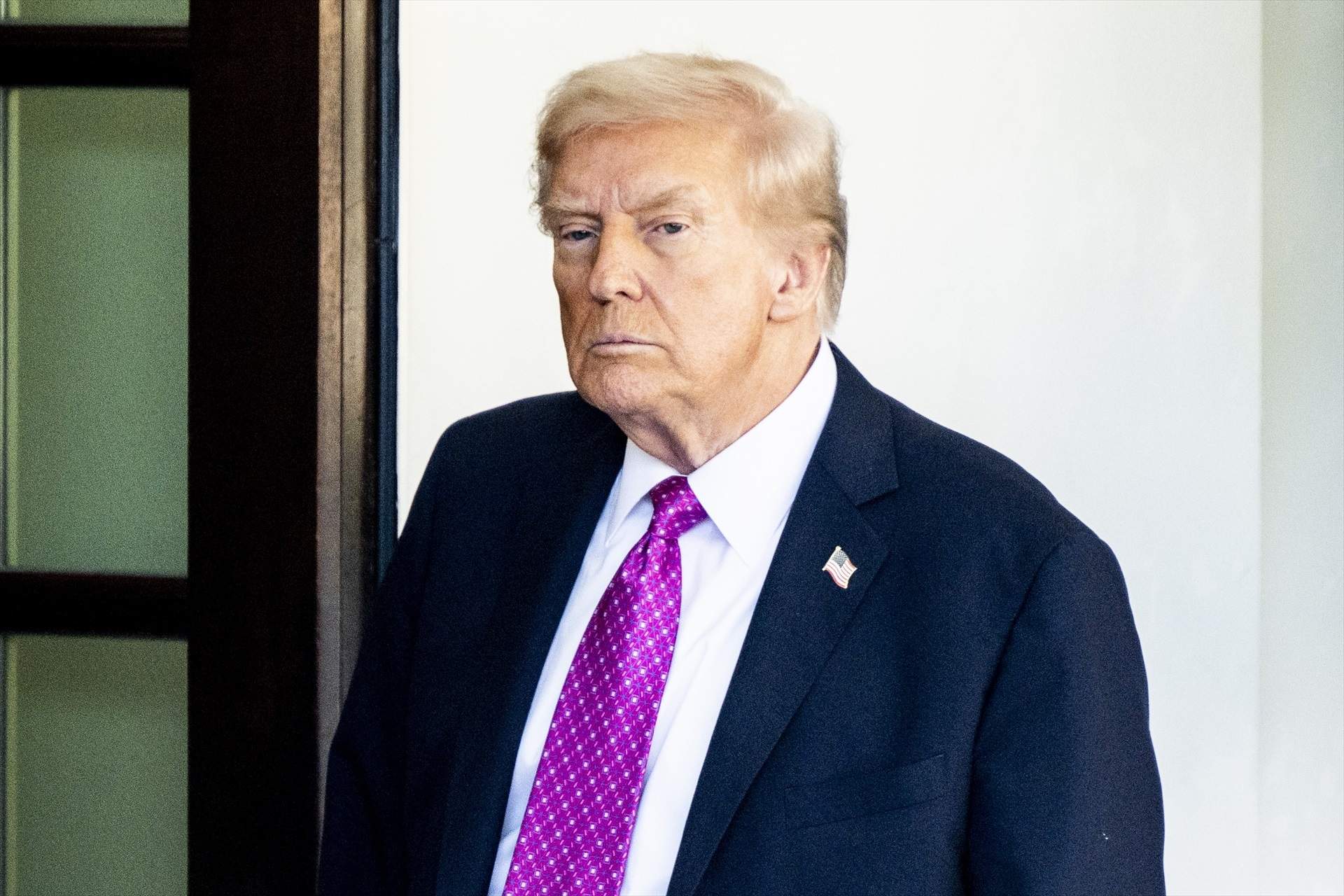 Trump expandeix l’ofensiva contra les drogues a Colòmbia: acusa Petro de ser un "líder del narcotràfic"