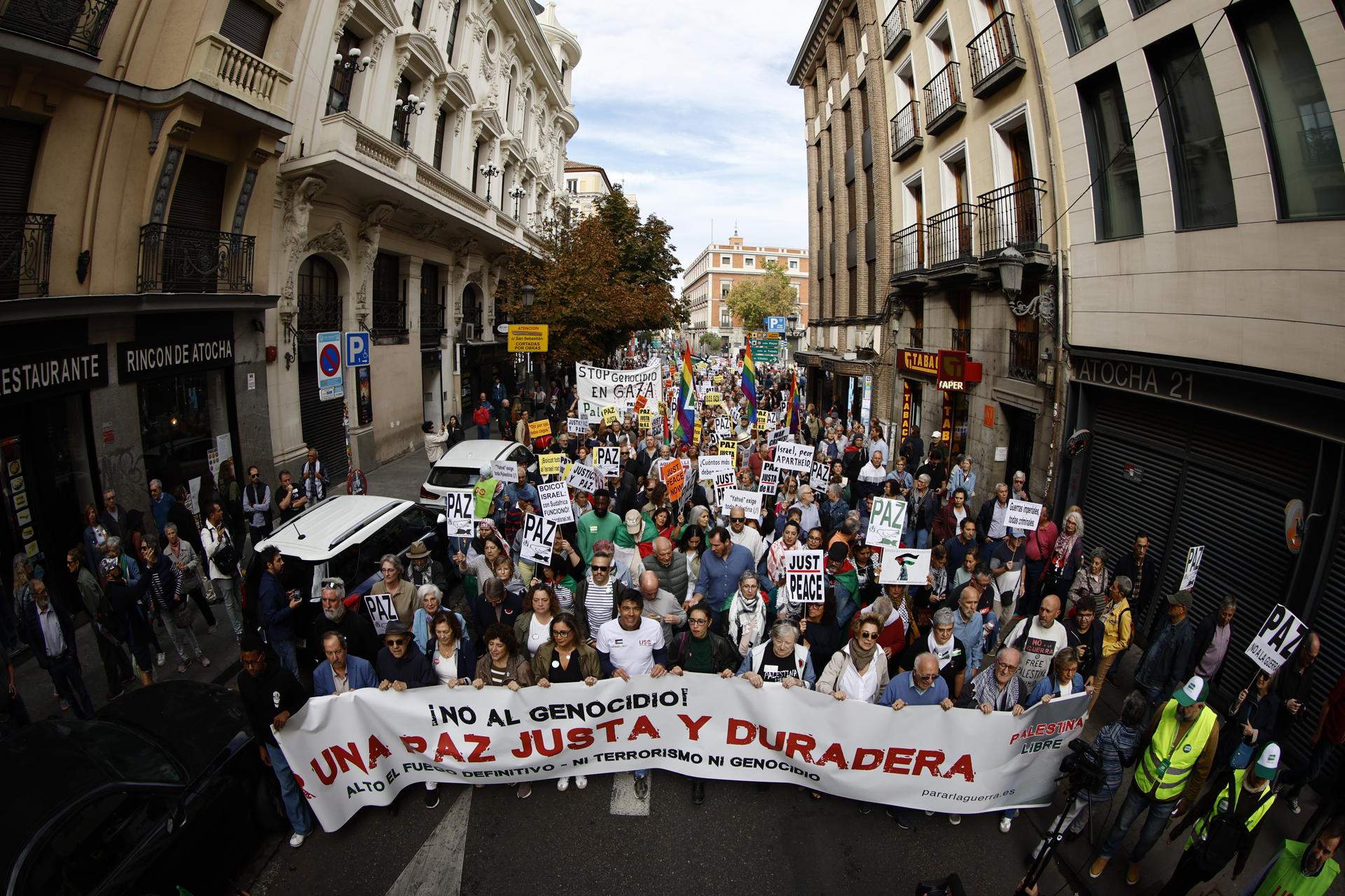 Madrid clama por la paz en Palestina en una manifestación con centenares de asistentes