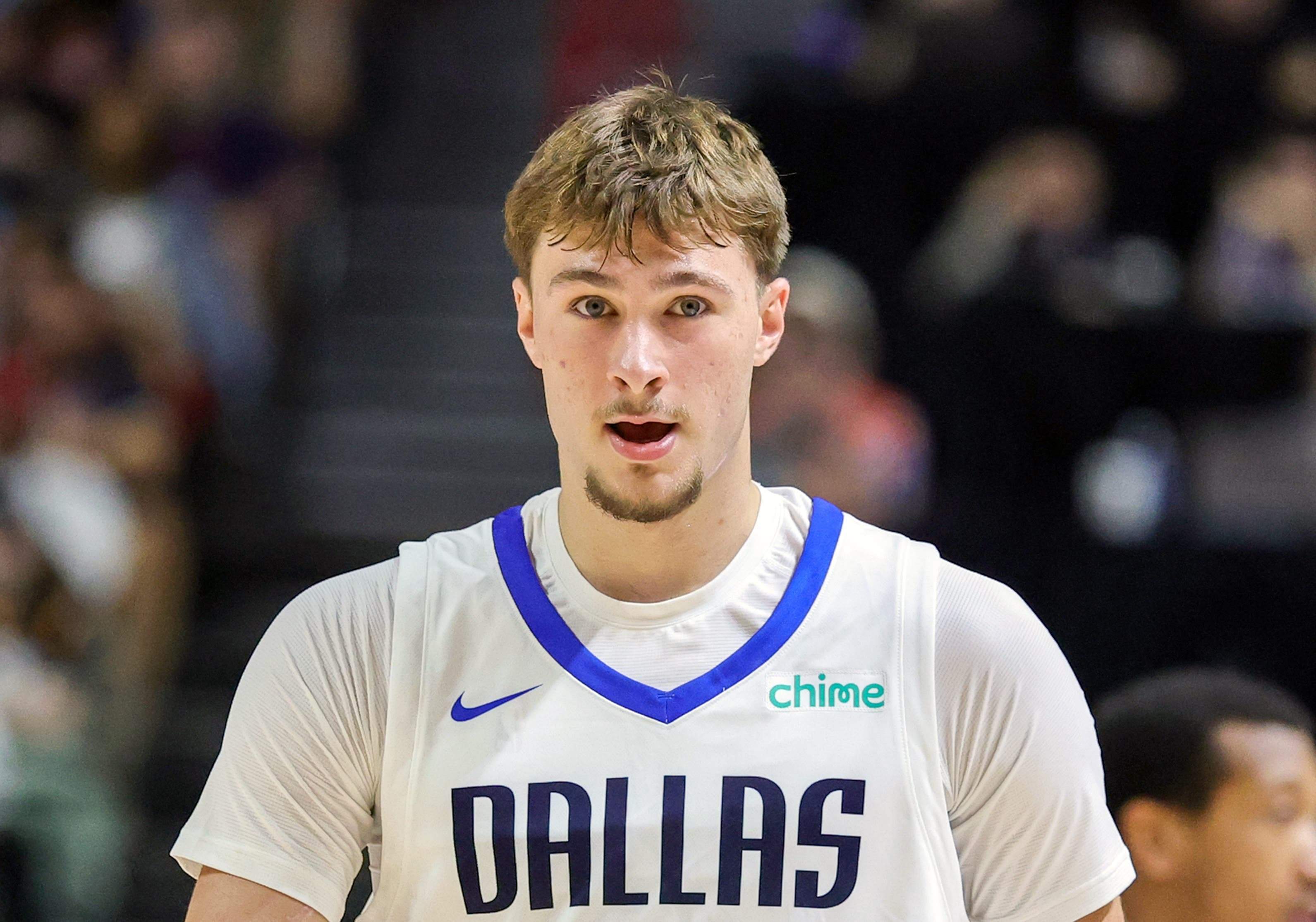 Primer problema de Cooper Flagg a Dallas: Jason Kidd no ho veu gens clar