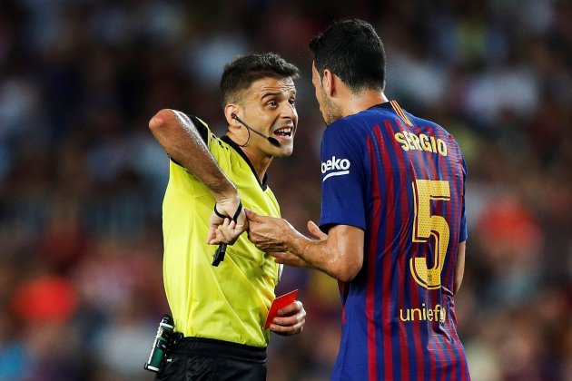 Girona Barça Sergio Busquets arbitre Gil Manzano   EFE