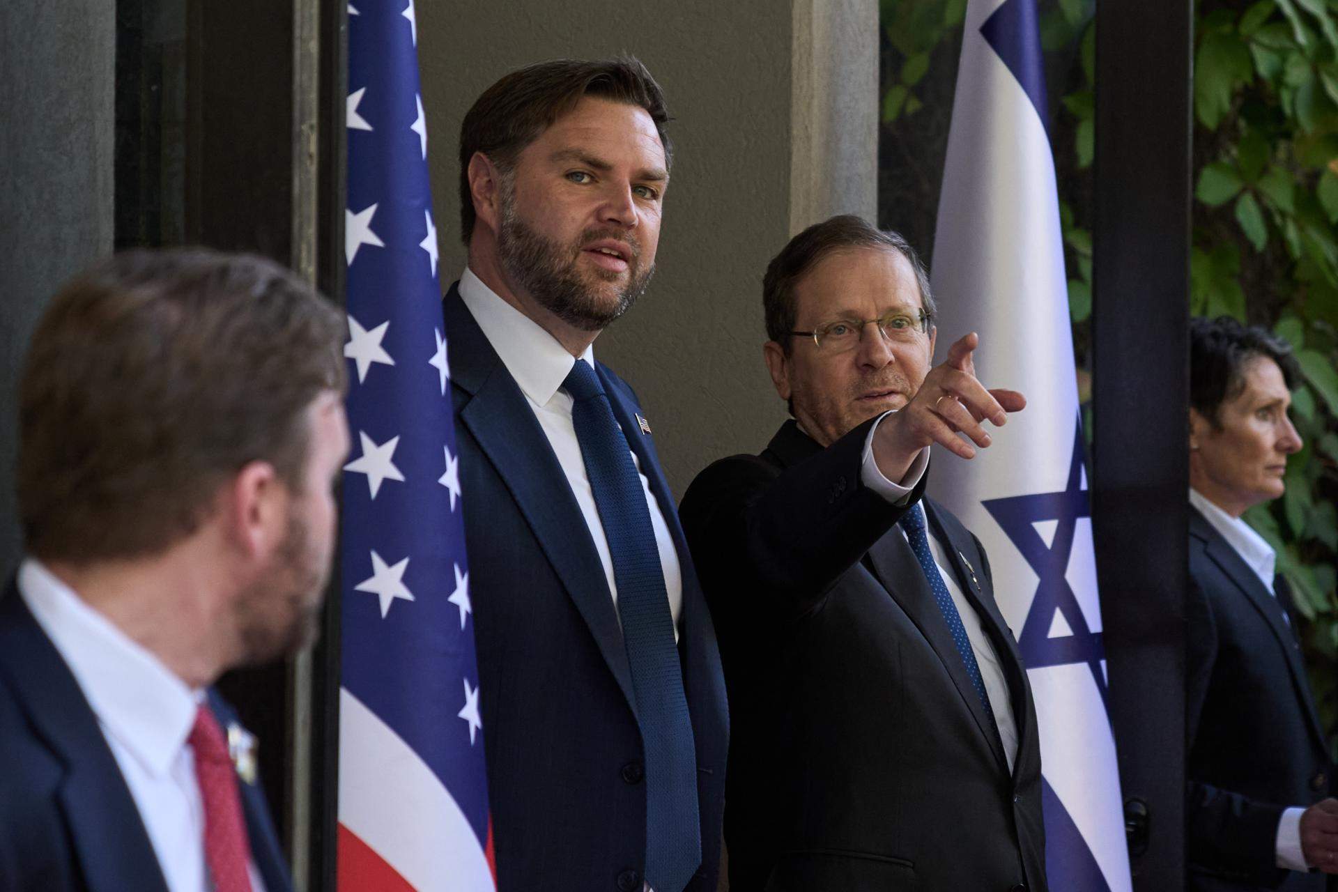 Israel mira a Trump mentre s’intensifiquen els esforços per mantenir la treva a Gaza