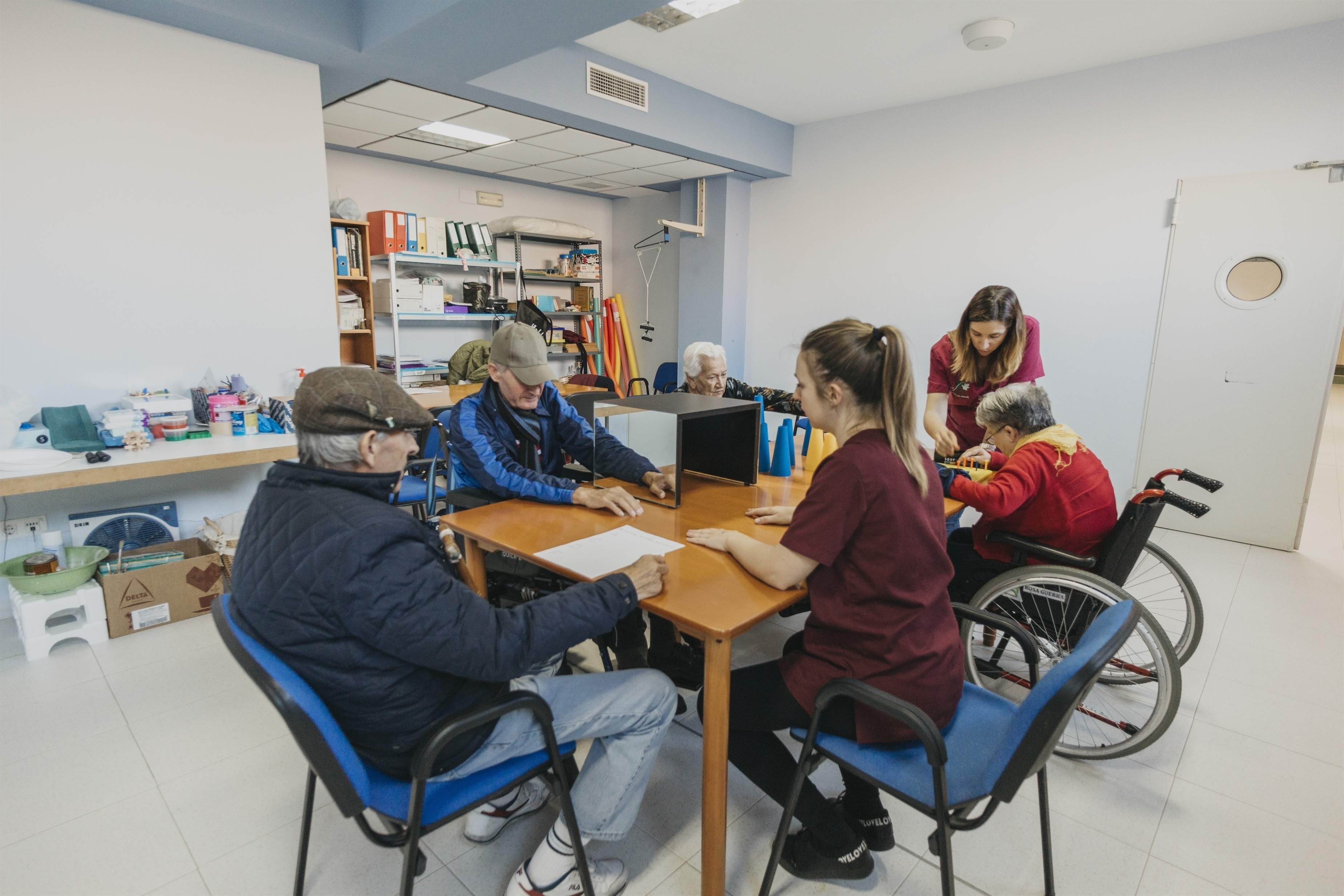 Situación crítica en las residencias: se necesitan 80.000 plazas más y 26.000 profesionales para 2035