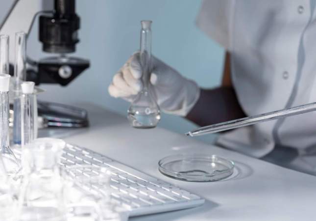 Imatge d'arxiu d'un laboratori | Freepik