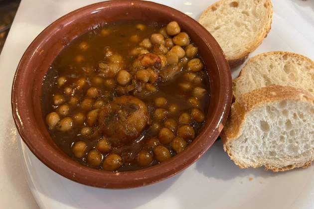 Garbanzos con gambas Bar Bodega Costa Brava / Foto: Rosa Molinero Trias Garbanzos con gambas Bar Bodega Costa Brava / Foto: Rosa Molinero Trias