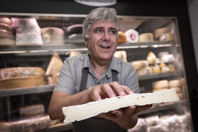 Leche Cruda, penicilium candidum / Foto: Carlos Baglietto Leche Cruda, penicilium candidum / Foto: Carlos Baglietto