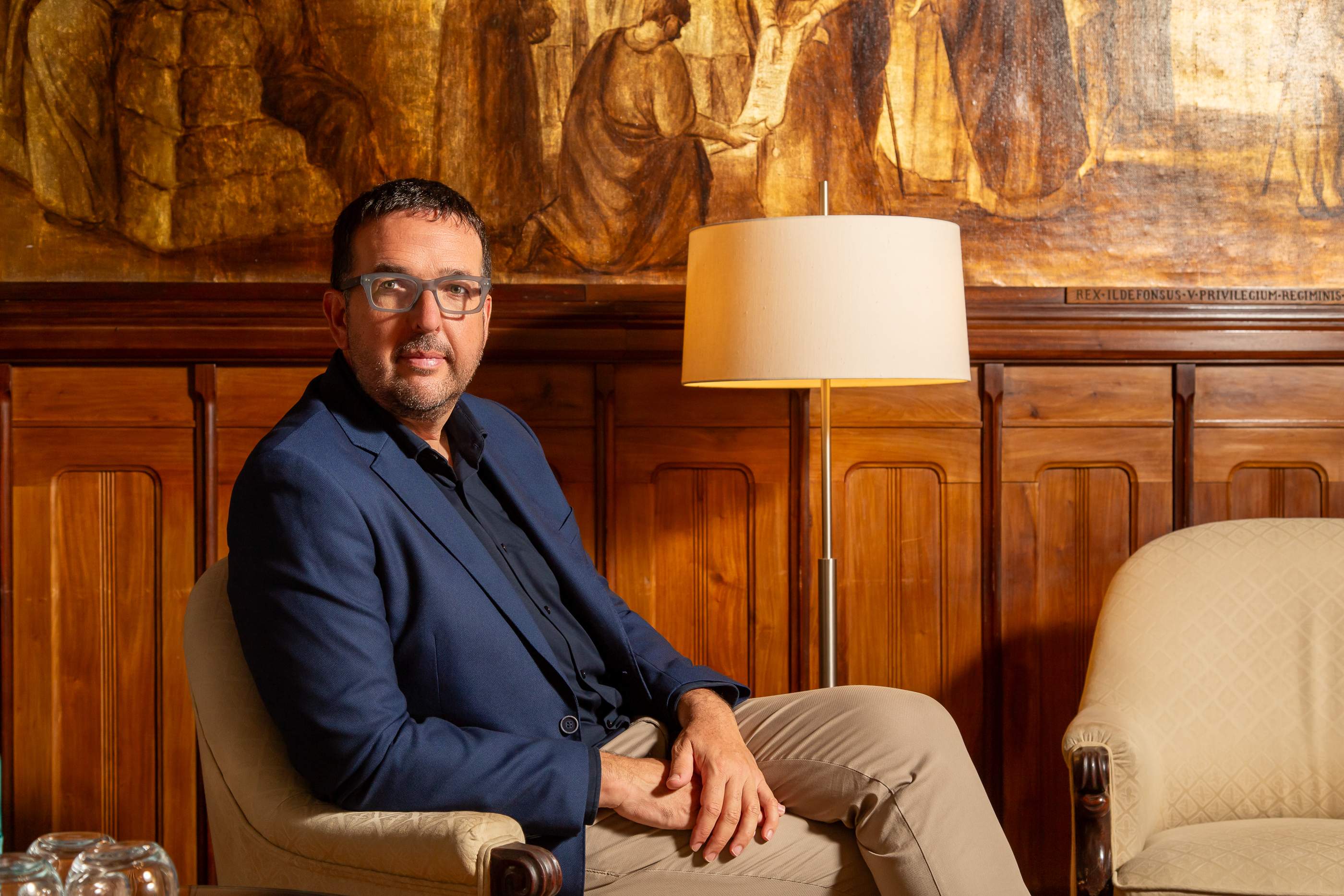 Albert Castells, alcalde de Vic: "No s'aplica el sentit comú, l'objectiu és destruir la llengua catalana" Albert Castells, alcalde de Vic: "No s'aplica el sentit comú, l'objectiu és destruir la llengua catalana"