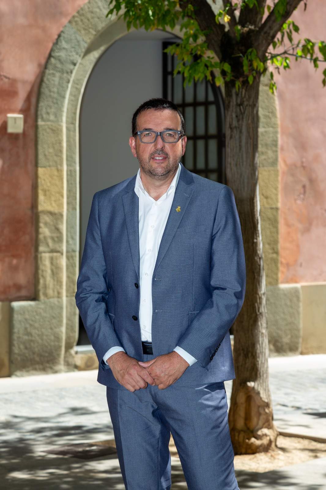 Albert Castells, alcalde de Vic  Albert Castells, alcalde de Vic