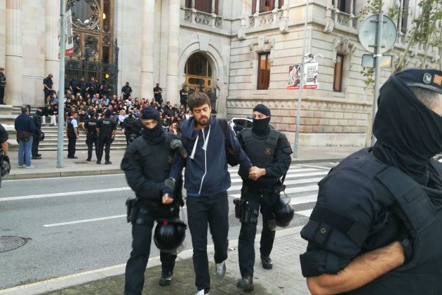 desallotgen TSJC Mossos desallotgen TSJC Mossos