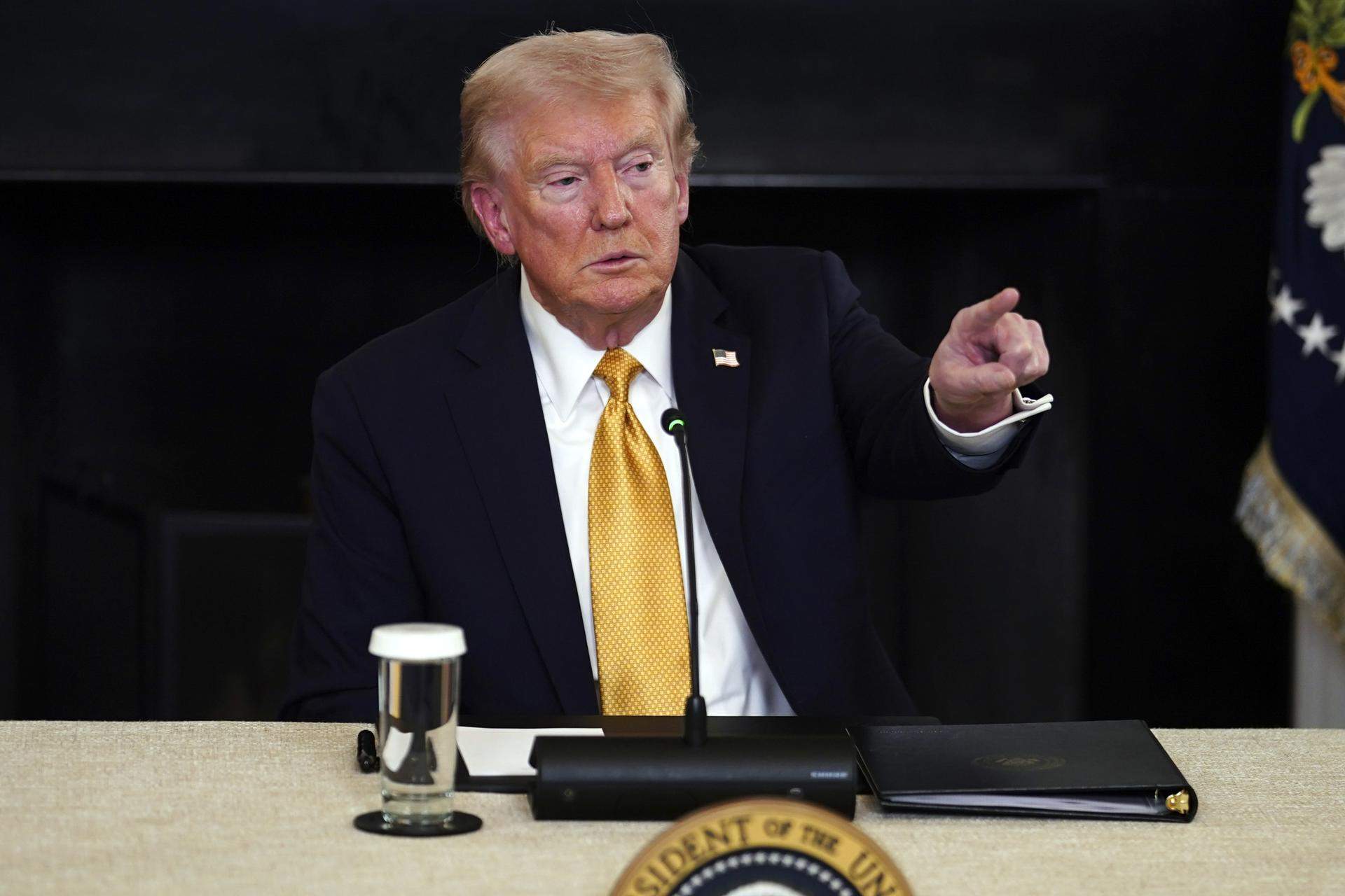 Trump protagonitza un moment de tensió amb una periodista francesa: “No t’entenc” | VÍDEO Trump protagonitza un moment de tensió amb una periodista francesa: “No t’entenc” | VÍDEO