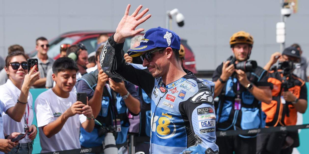 Àlex Márquez saludant / Foto: EFE