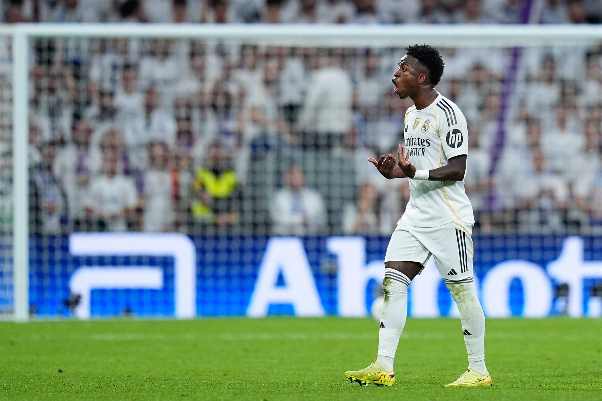 Vinícius Júnior demana perdó a tothom menys a Xabi Alonso Vinícius Júnior demana perdó a tothom menys a Xabi Alonso