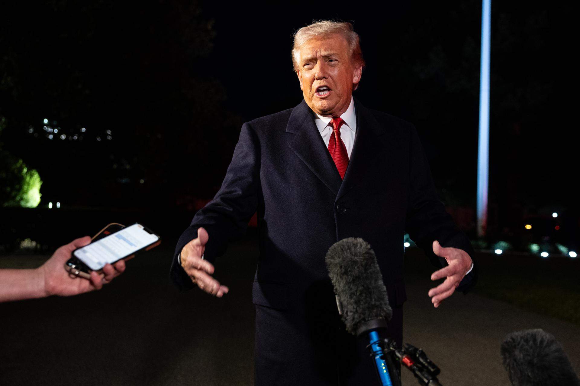 Trump derriba el Ala Este de la Casa Blanca para construir un salón dorado: adiós a un siglo de historia Trump derriba el Ala Este de la Casa Blanca para construir un salón dorado: adiós a un siglo de historia