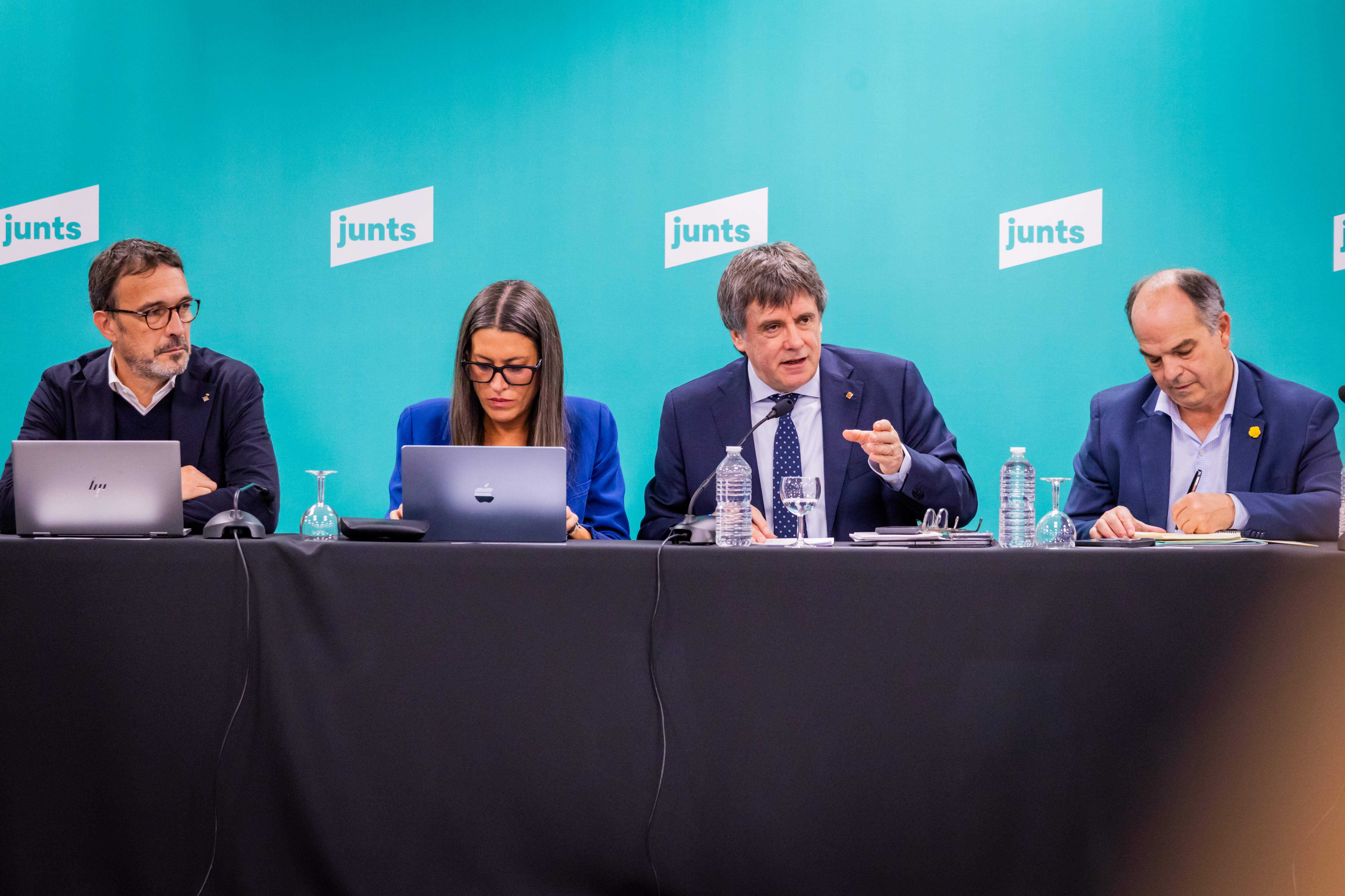 La ejecutiva de Junts decide por unanimidad romper con el PSOE por los “incumplimientos” La ejecutiva de Junts decide por unanimidad romper con el PSOE por los “incumplimientos”