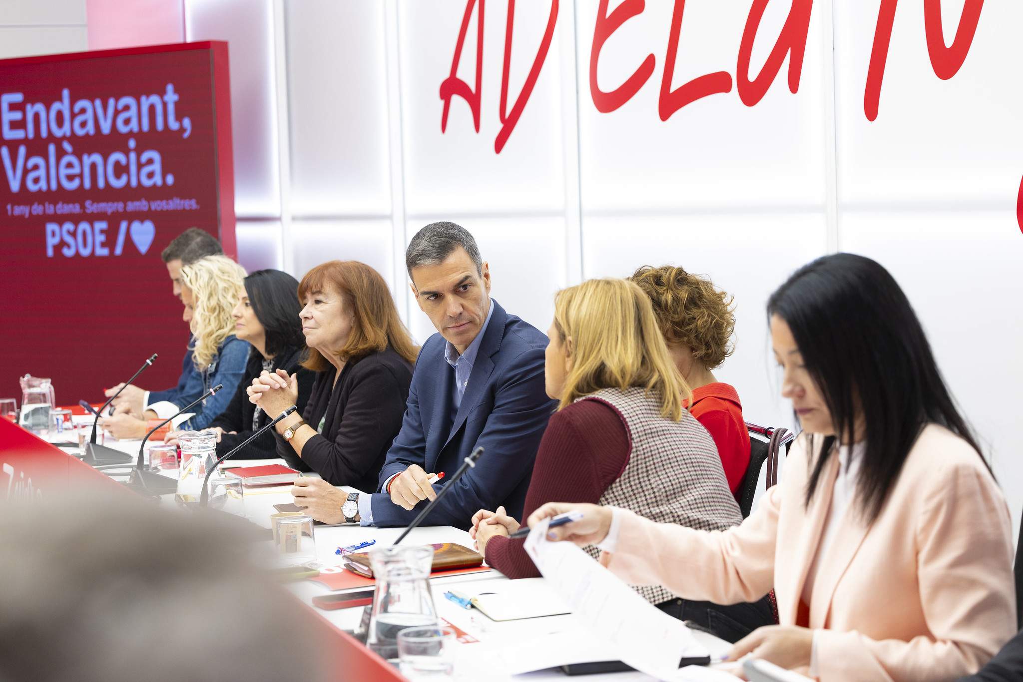 Sánchez afronta un nou conclave del PSOE en ple setge judicial i tensió interna pel nou cicle electoral