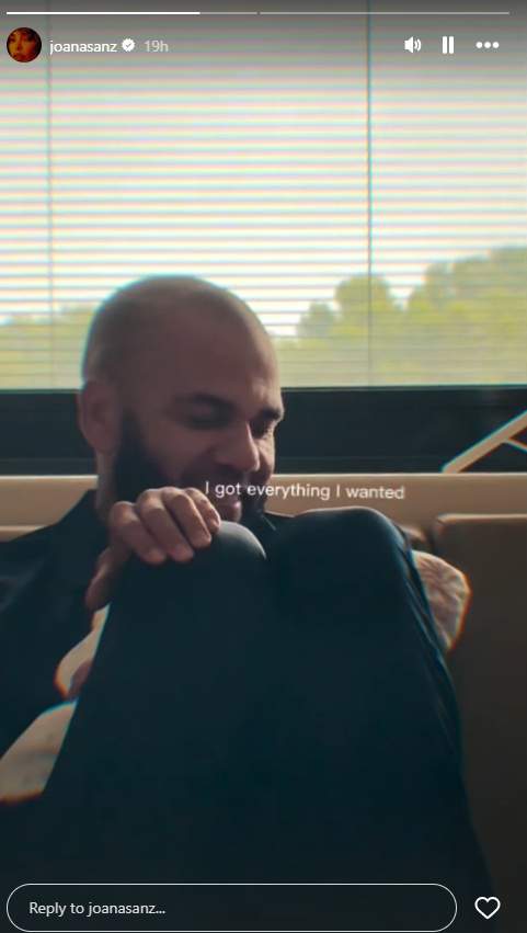 Alves amb J. als braços, Ig Alves con J. en brazos, Ig