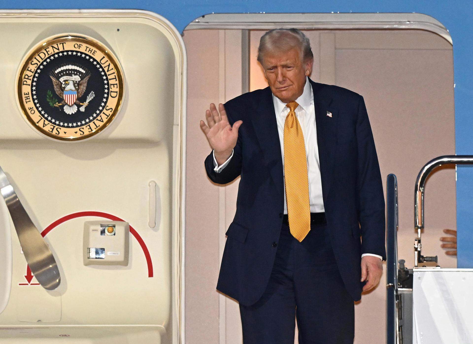 Trump dice que “le encantaría” presentarse a un tercer mandato y muestra su apoyo a Vance y Rubio Trump dice que “le encantaría” presentarse a un tercer mandato y muestra su apoyo a Vance y Rubio