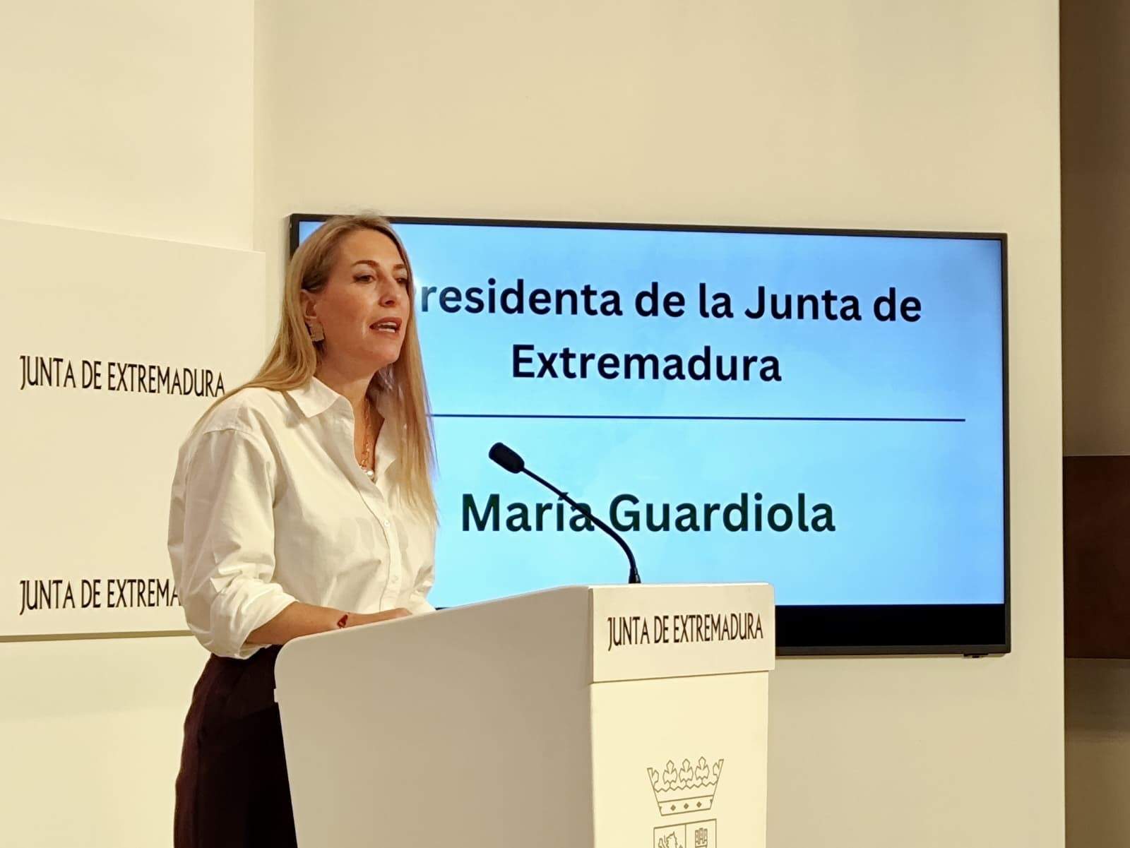 La popular María Guardiola convoca elecciones anticipadas en Extremadura ante la pinza Vox-PSOE La popular María Guardiola convoca elecciones anticipadas en Extremadura ante la pinza Vox-PSOE