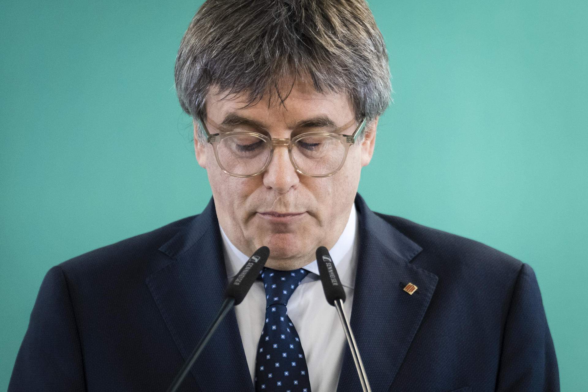 Puigdemont y la ruptura con el PSOE sacuden las portadas entre algún desprecio