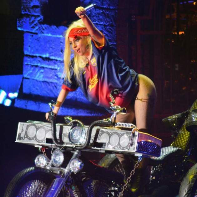 Lady Gaga vestida del Barça en Barcelona en 2012 Twitter, X Lady Gaga vestida del Barça en Barcelona en 2012 Twitter, X