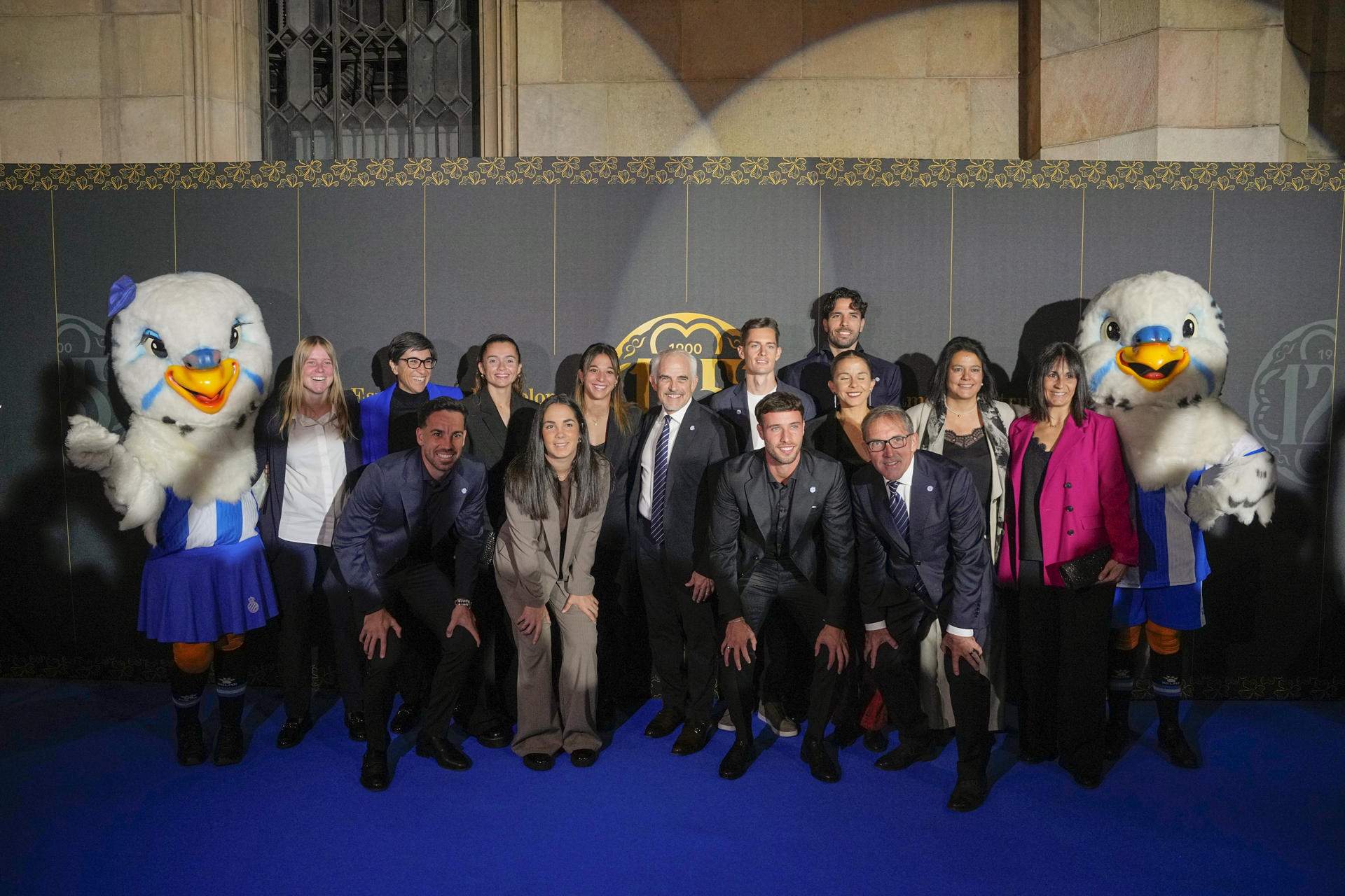 El Espanyol conmemora su 125 aniversario en un acto emotivo y lleno de autoridades El Espanyol conmemora su 125 aniversario en un acto emotivo y lleno de autoridades