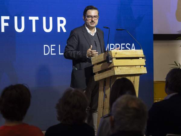 Imatge de la xerrada de l'expert tecnològic David Poblador Imatge de la xerrada de l'expert tecnològic David Poblador