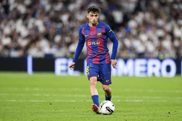 Pedri, durant un Reial Madrid - Barça al Bernabéu / Foto: Europa Press
