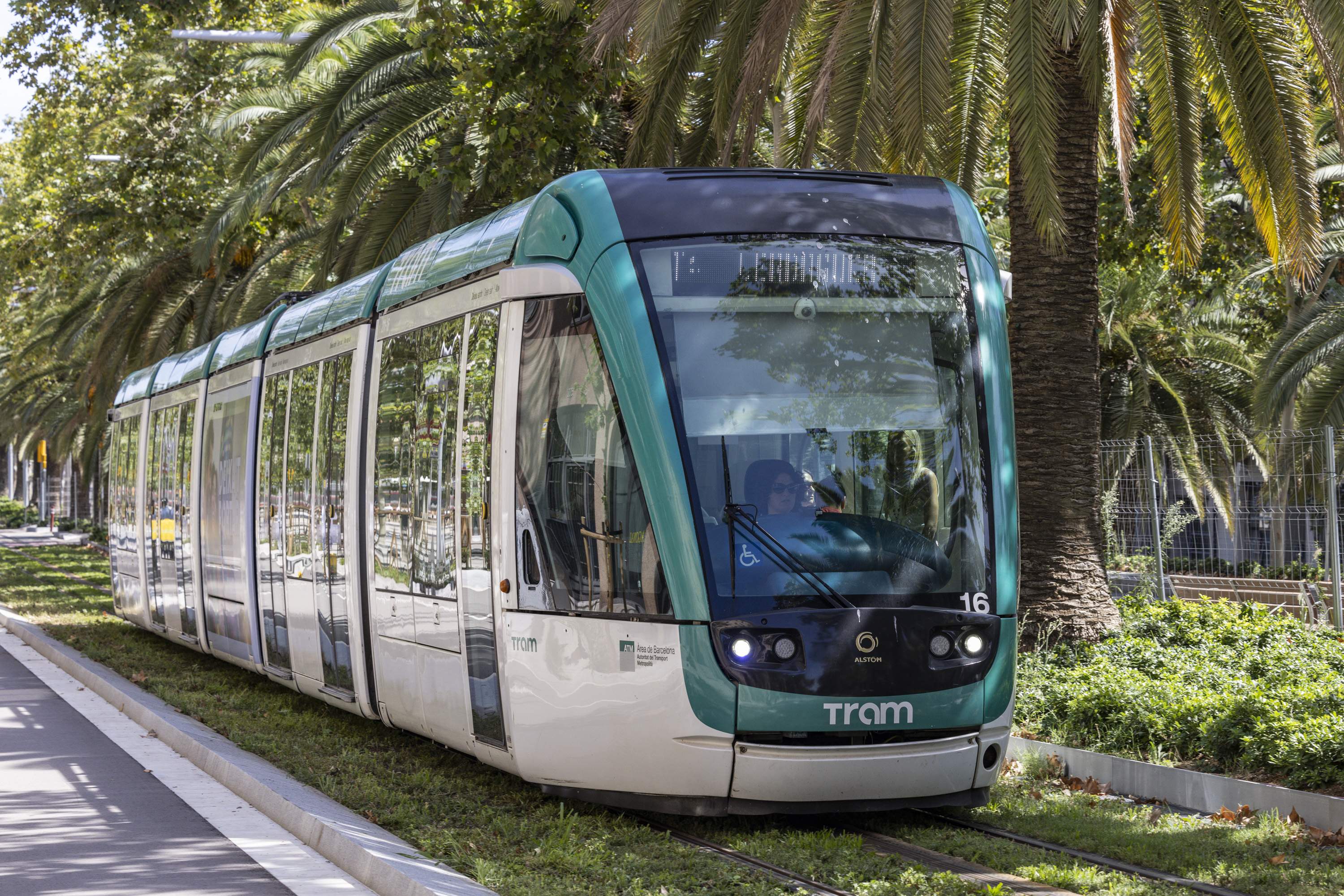Els treballadors del tramvia, convocats a cinc jornades de vaga al Trambaix i al Trambesòs Els treballadors del tramvia, convocats a cinc jornades de vaga al Trambaix i al Trambesòs