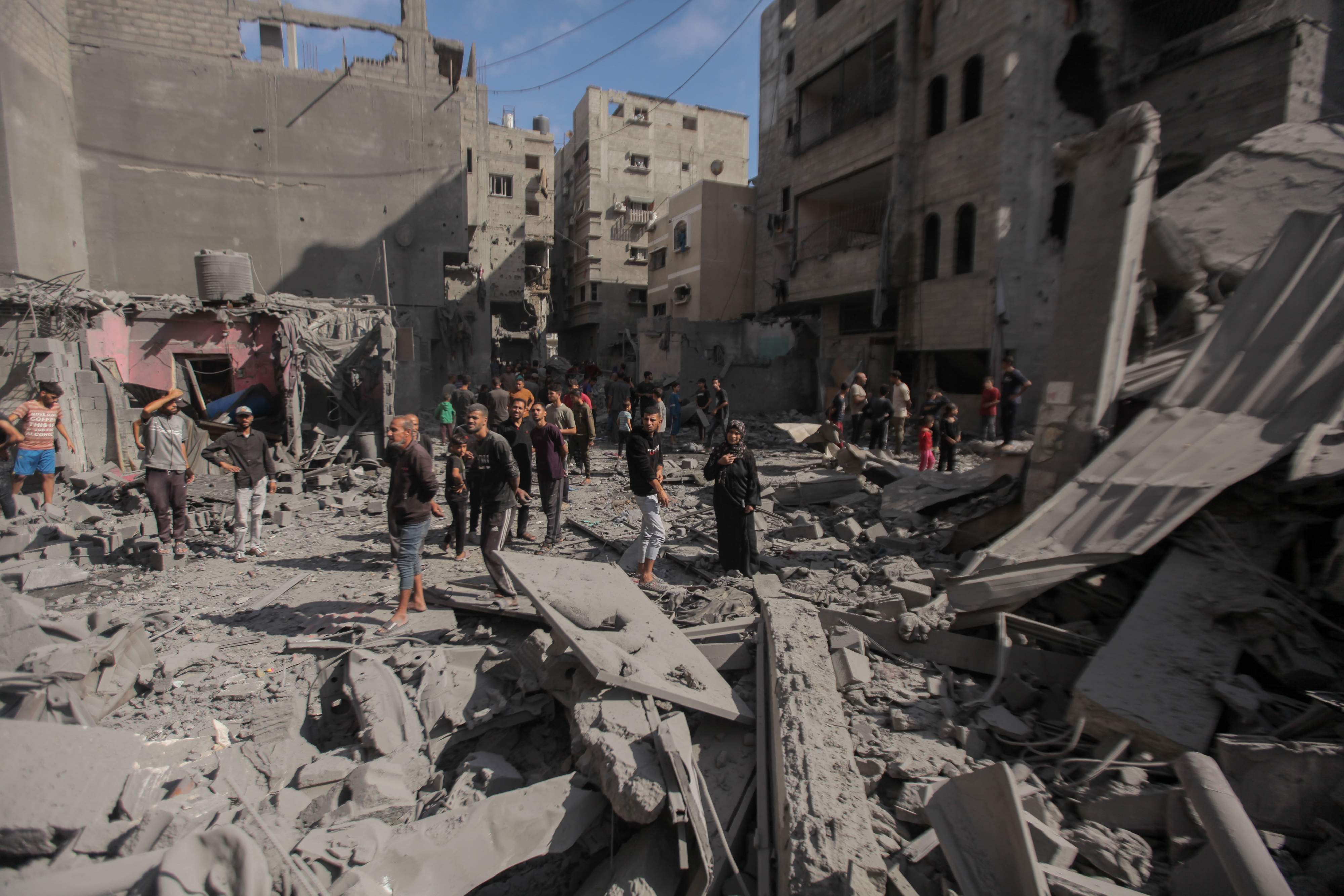 Israel anuncia que es reprèn l'alto el foc i poques hores després torna a bombardejar la Franja de Gaza Israel anuncia que es reprèn l'alto el foc i poques hores després torna a bombardejar la Franja de Gaza