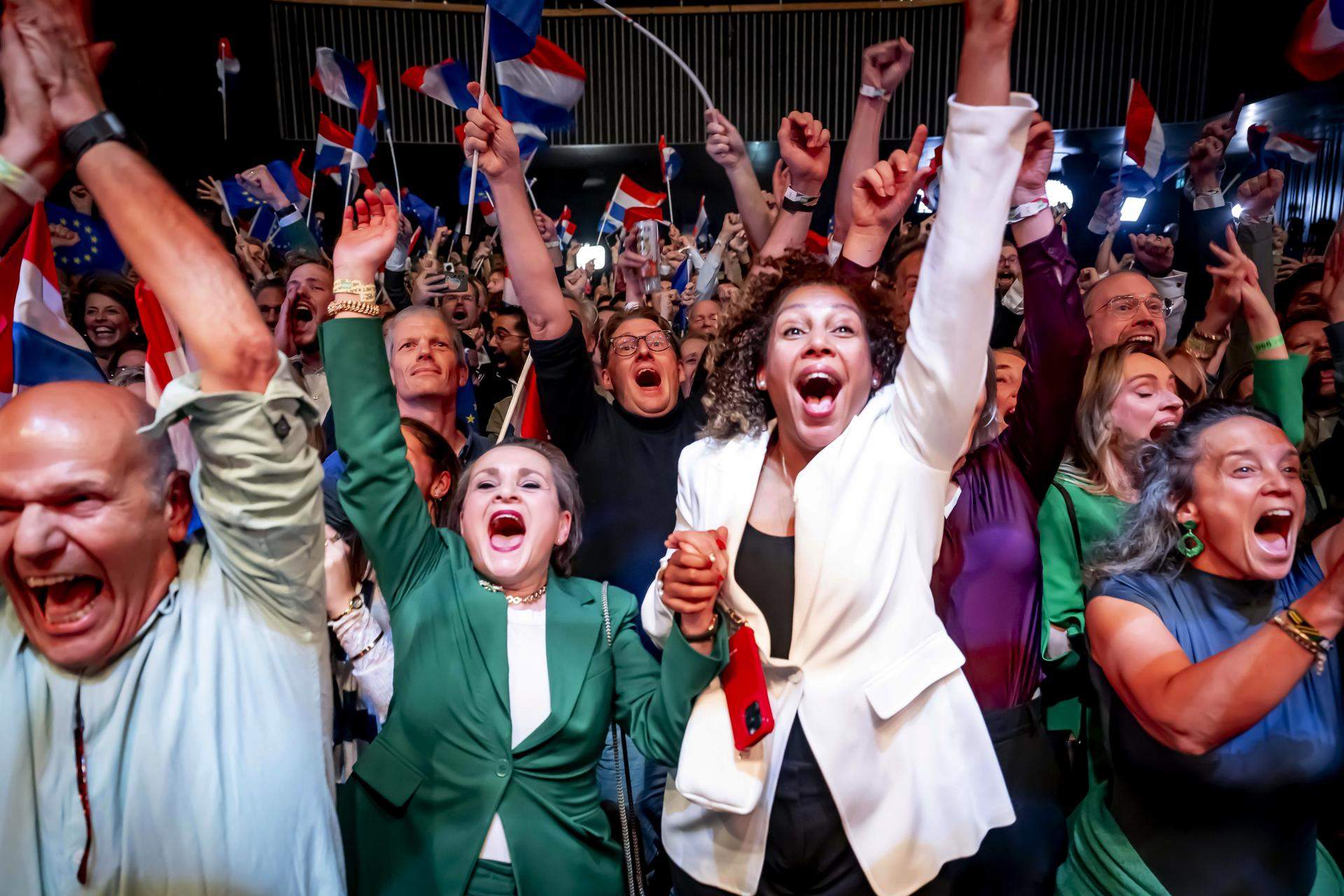 Los liberales de Países Bajos se imponen al ultraderechista Wilders según los sondeos a pie de urna Los liberales de Países Bajos se imponen al ultraderechista Wilders según los sondeos a pie de urna