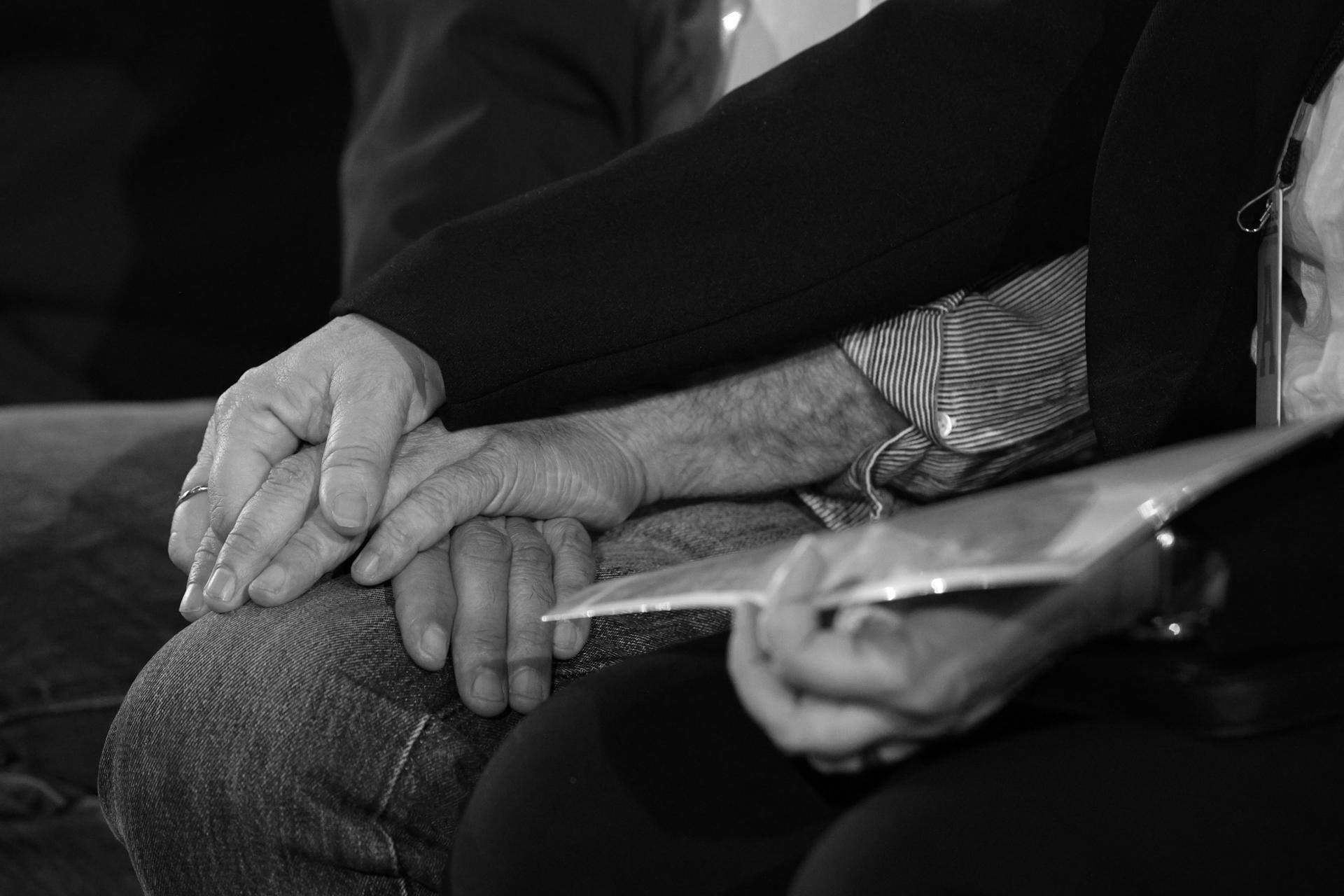 Felip VI silencia la indignació de les víctimes amb Mazón a les portades espanyoles