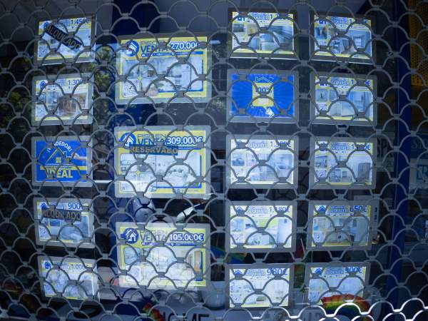 EuropaPress 6850585 escaparate inmobiliaria 10 julio 2025 madrid espana precio vivienda usada