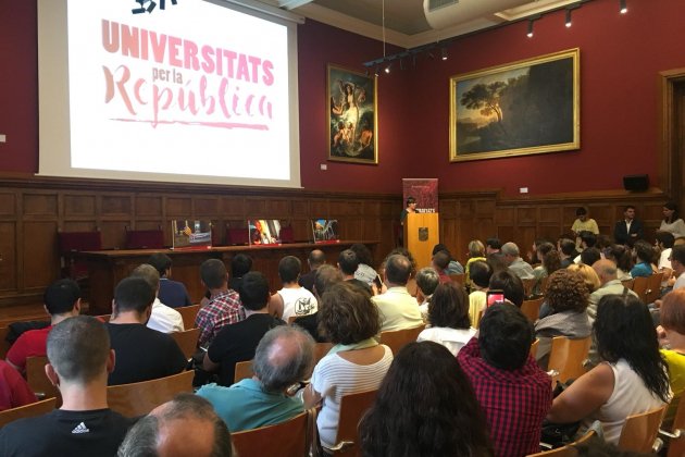 mireia boya acte ub - carlota camps mireia boya acte ub - carlota camps