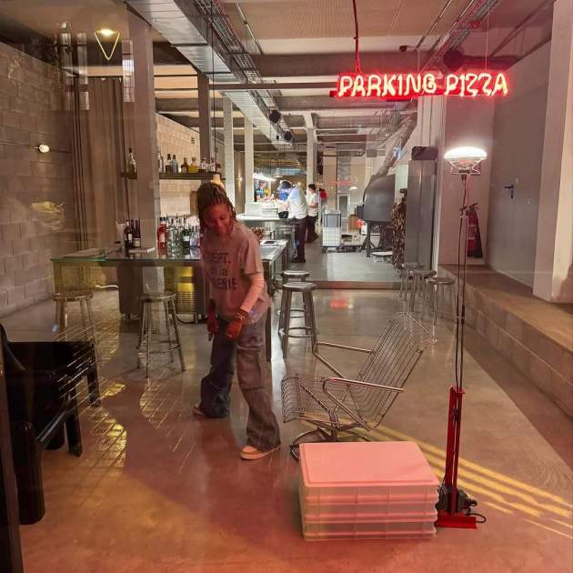 Vicky Lopez en el restaurante Parking Pizza / Instagram Vicky Lopez en el restaurante Parking Pizza / Instagram