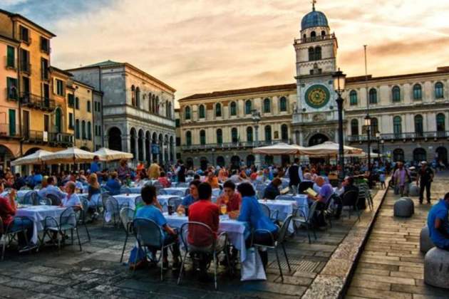 2. Pàdua. Piazza dei Signori. Font Oficina Municipal de Turisme de Padua 2. Pàdua. Piazza dei Signori. Font Oficina Municipal de Turisme de Padua