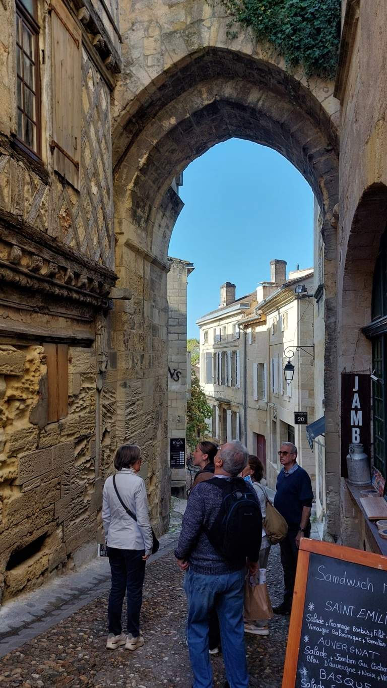 8. Sent Milion. Carrer del poble. Cedida Josep Vilardaga Meseguer 8. Sent Milion. Carrer del poble. Cedida Josep Vilardaga Meseguer