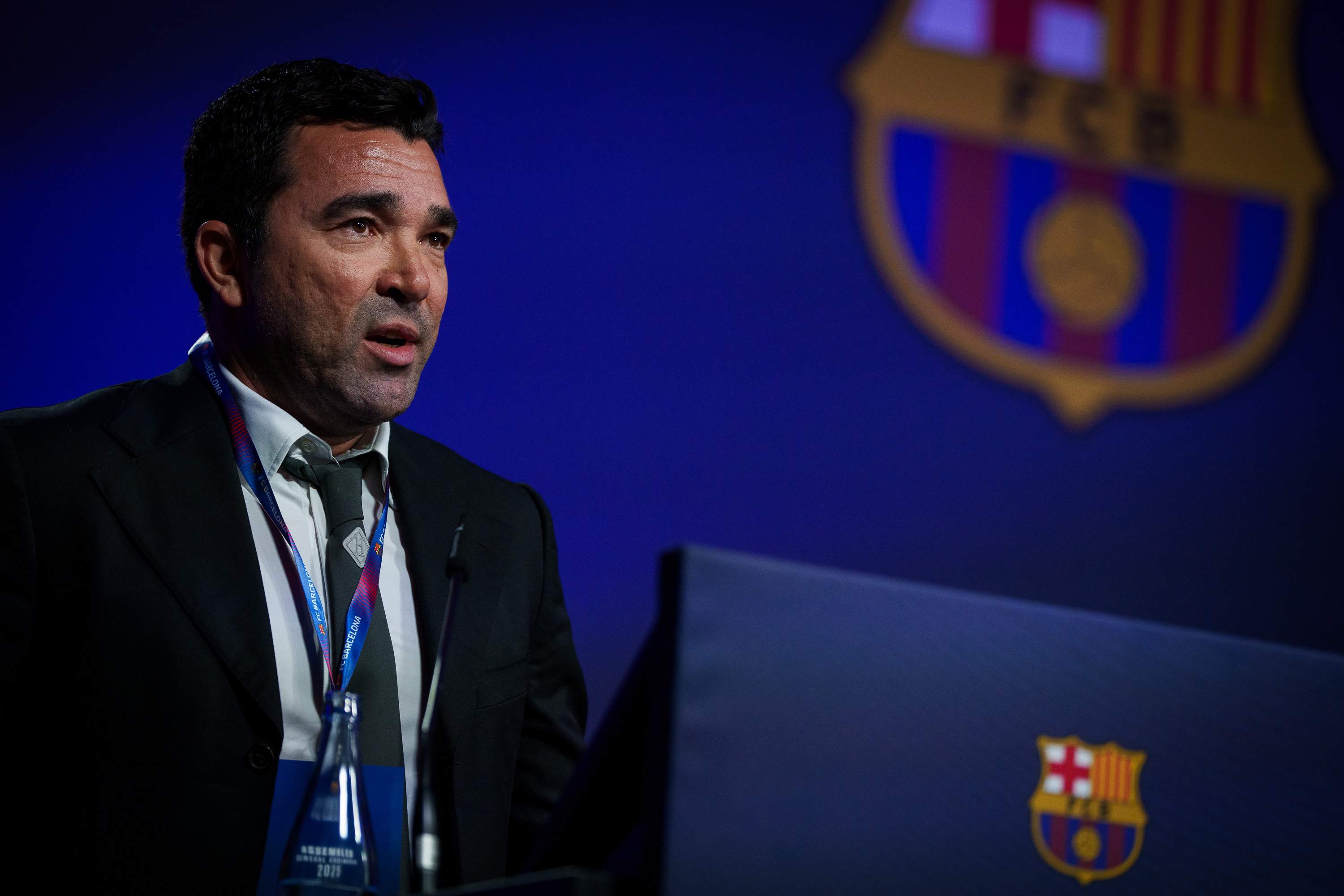 Después de Haaland y Julián Álvarez, Deco pone sobre la mesa un nuevo candidato para el 9 del Barça